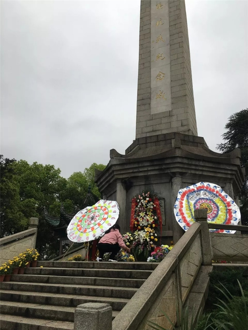 这个清明节，与艾乐宝贝们树起心中的“英雄纪念碑”